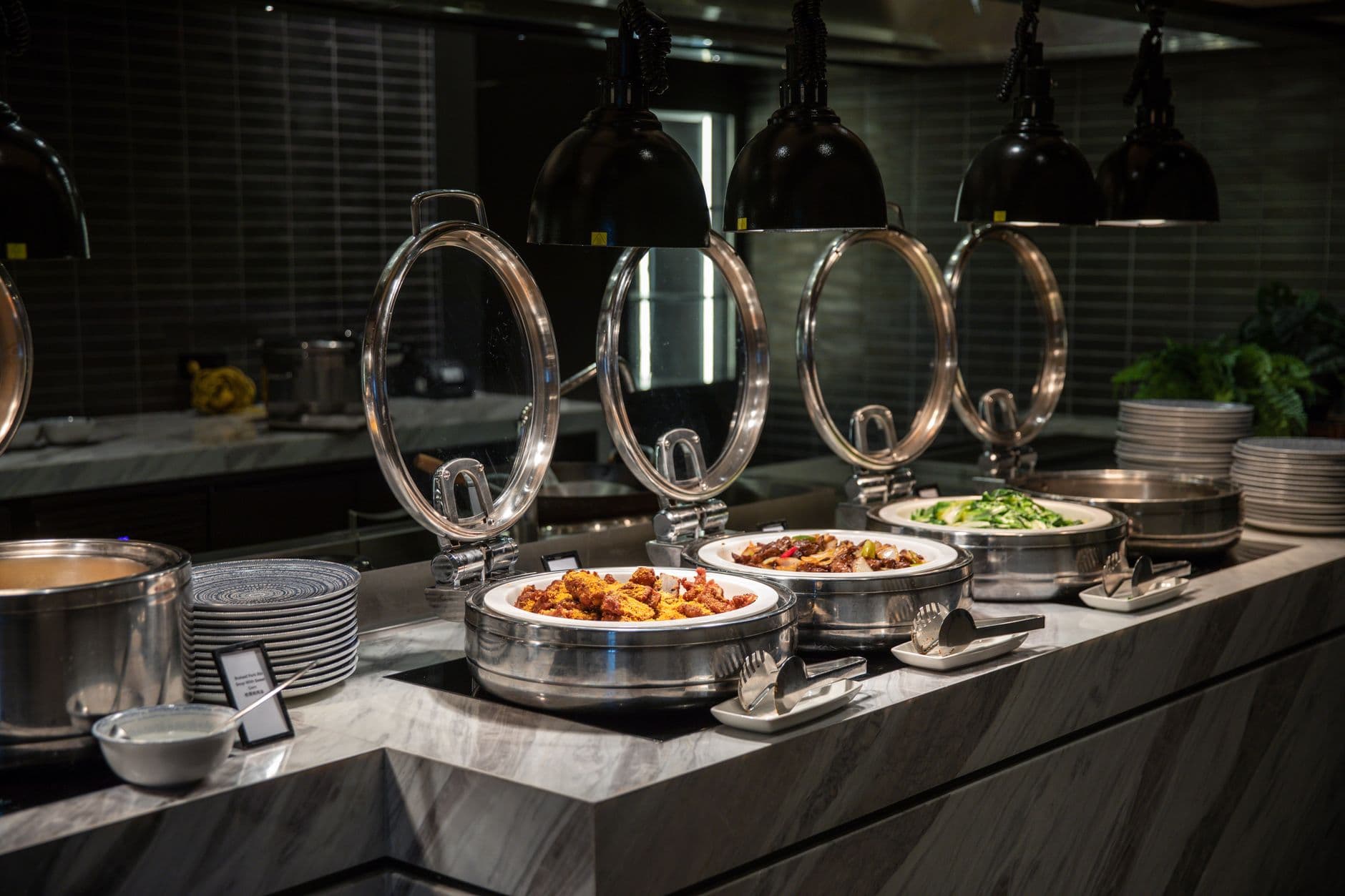 Admirals Club buffet