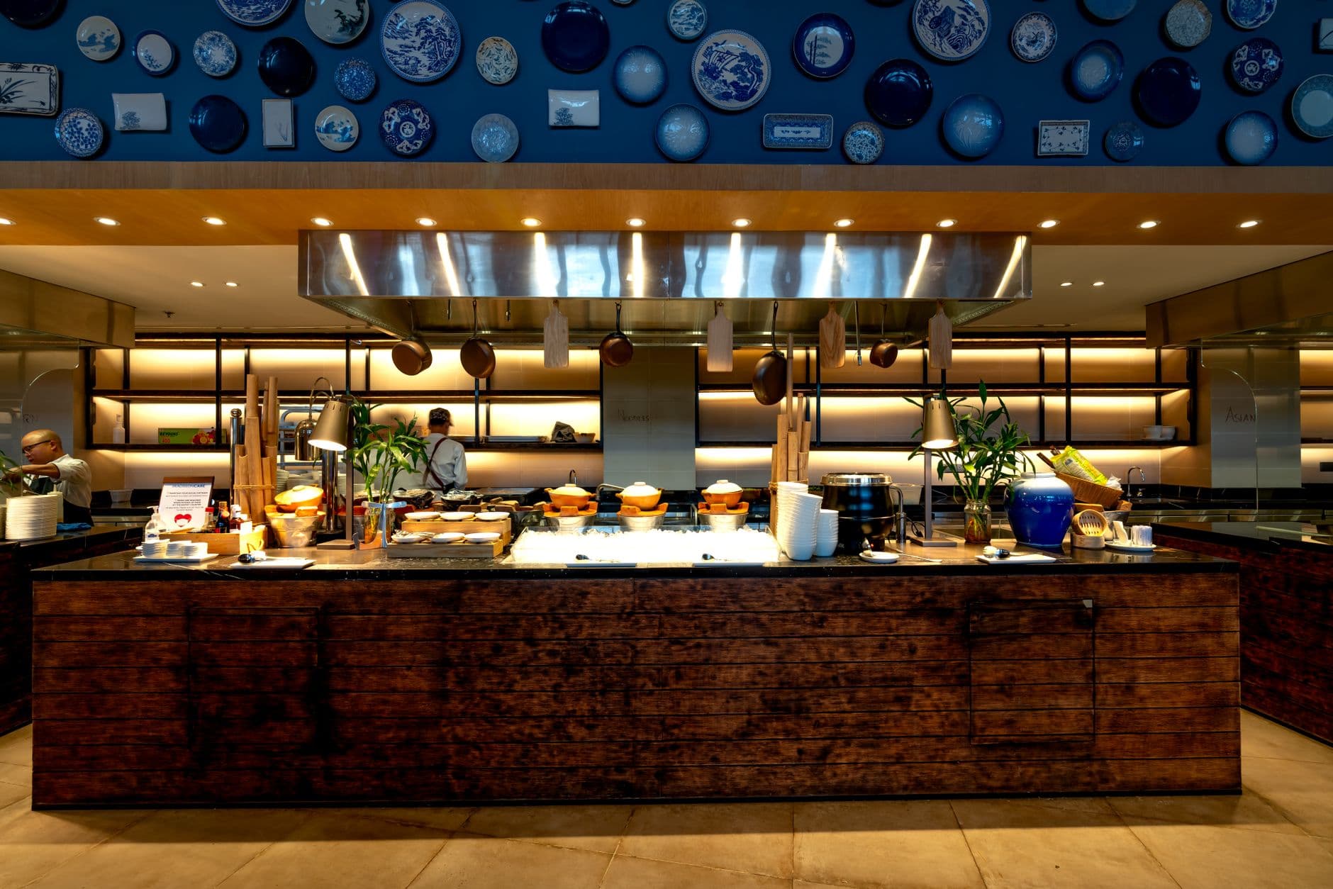 Centurion Lounge ATL chef-curated buffet