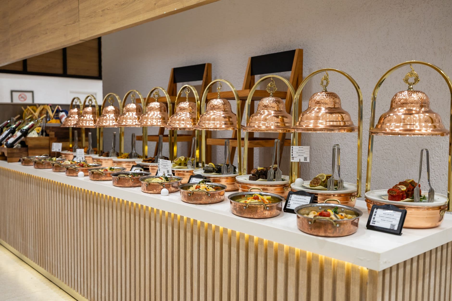 Centurion Lounge ORD chef-crafted buffet