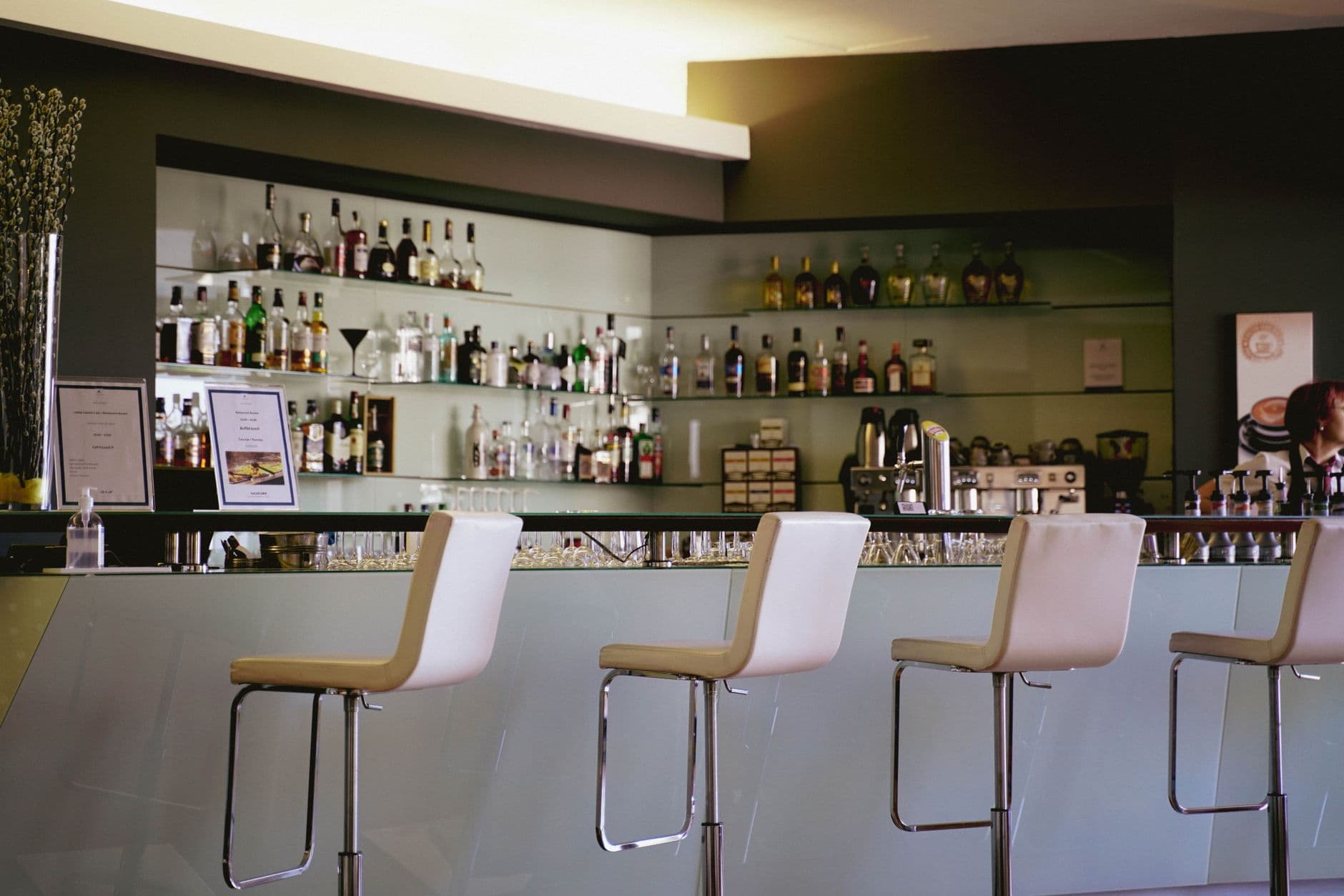 Delta Sky Club Love Field craft beer bar