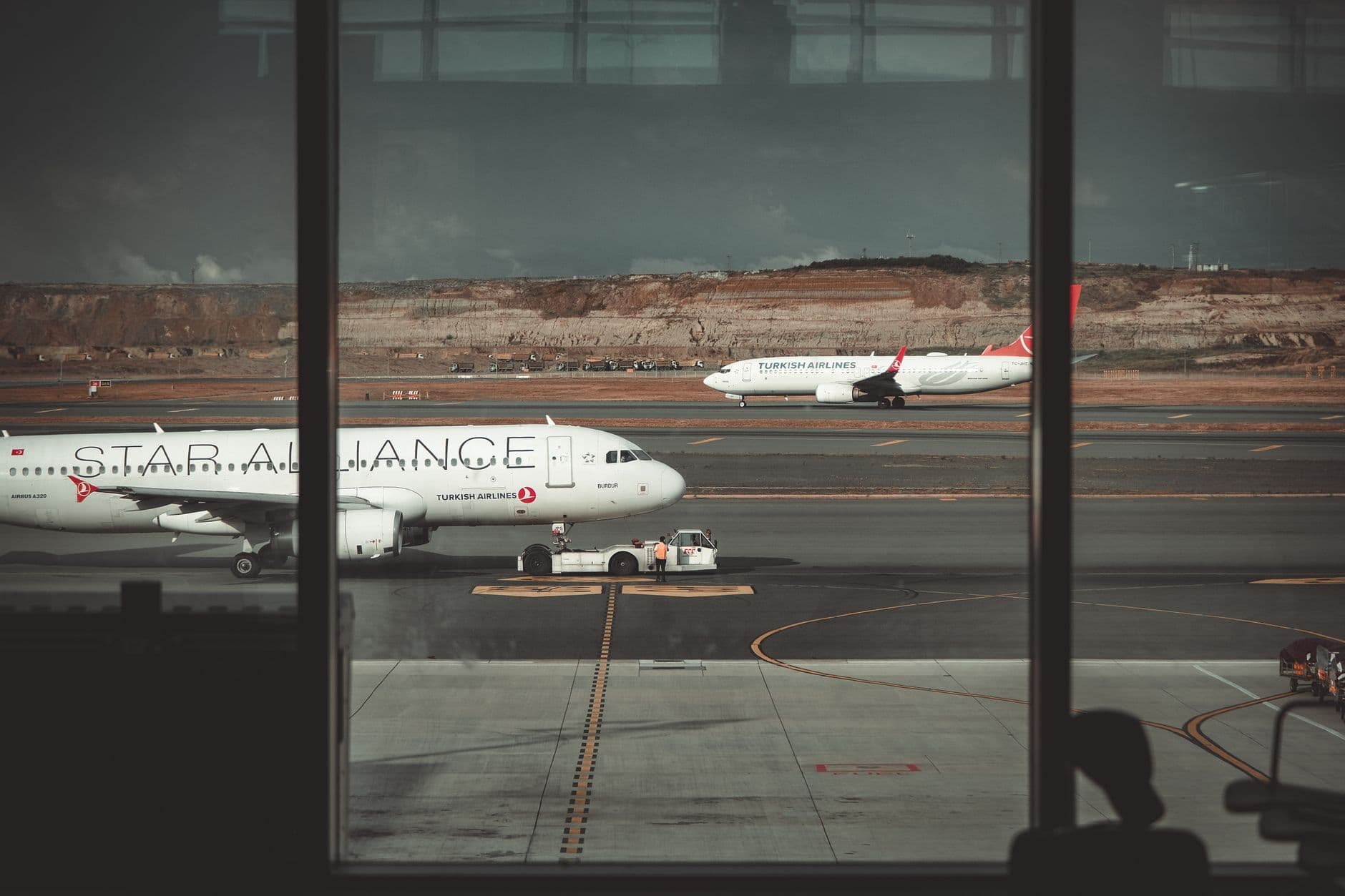 Delta Sky Club window seating