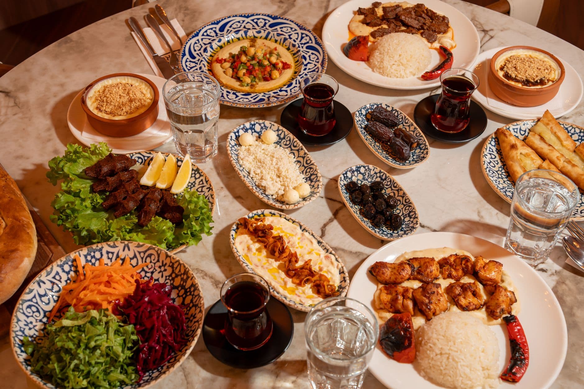 Turkish Airlines Lounge buffet and grill station