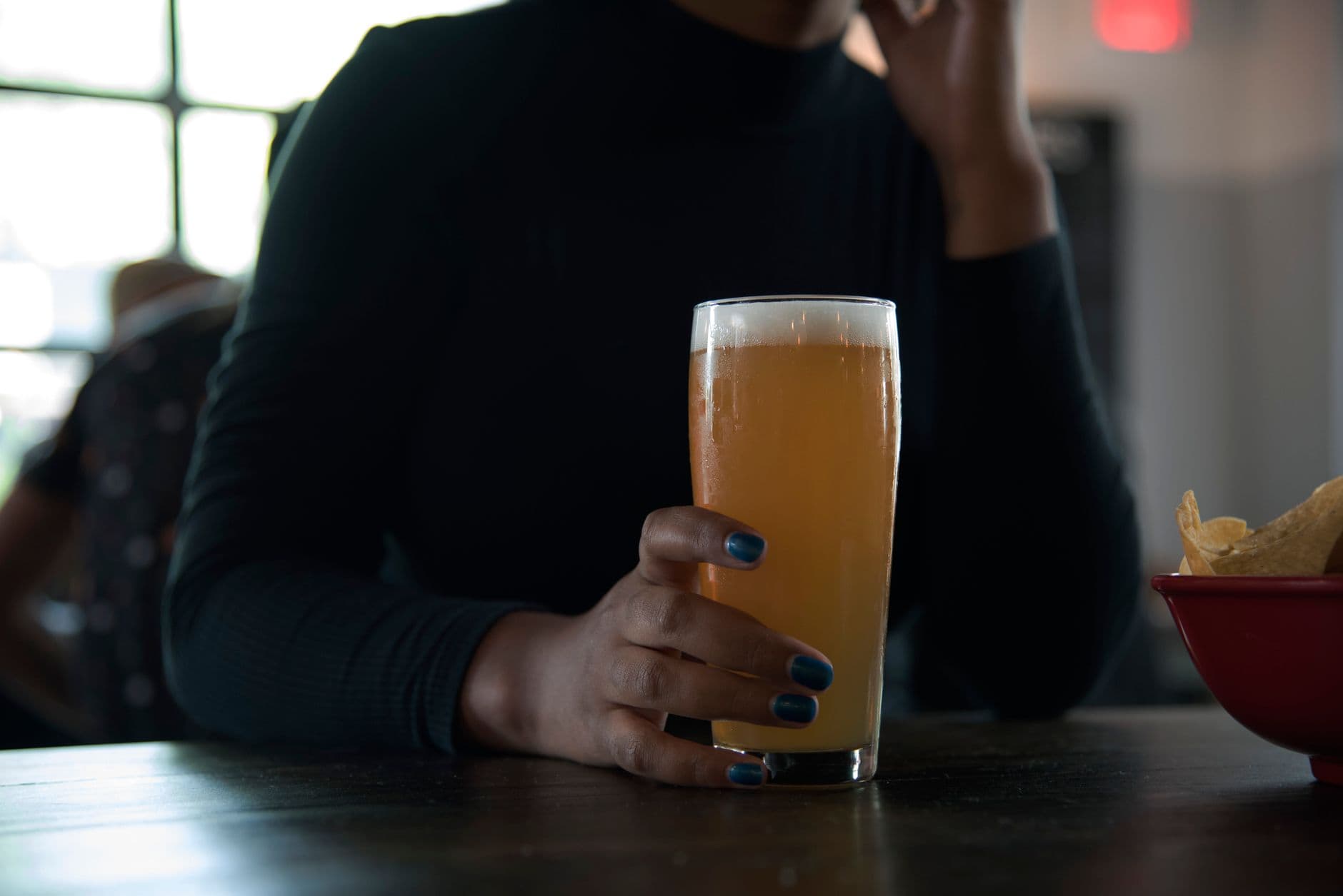 United Club BWI bar with Maryland craft beers