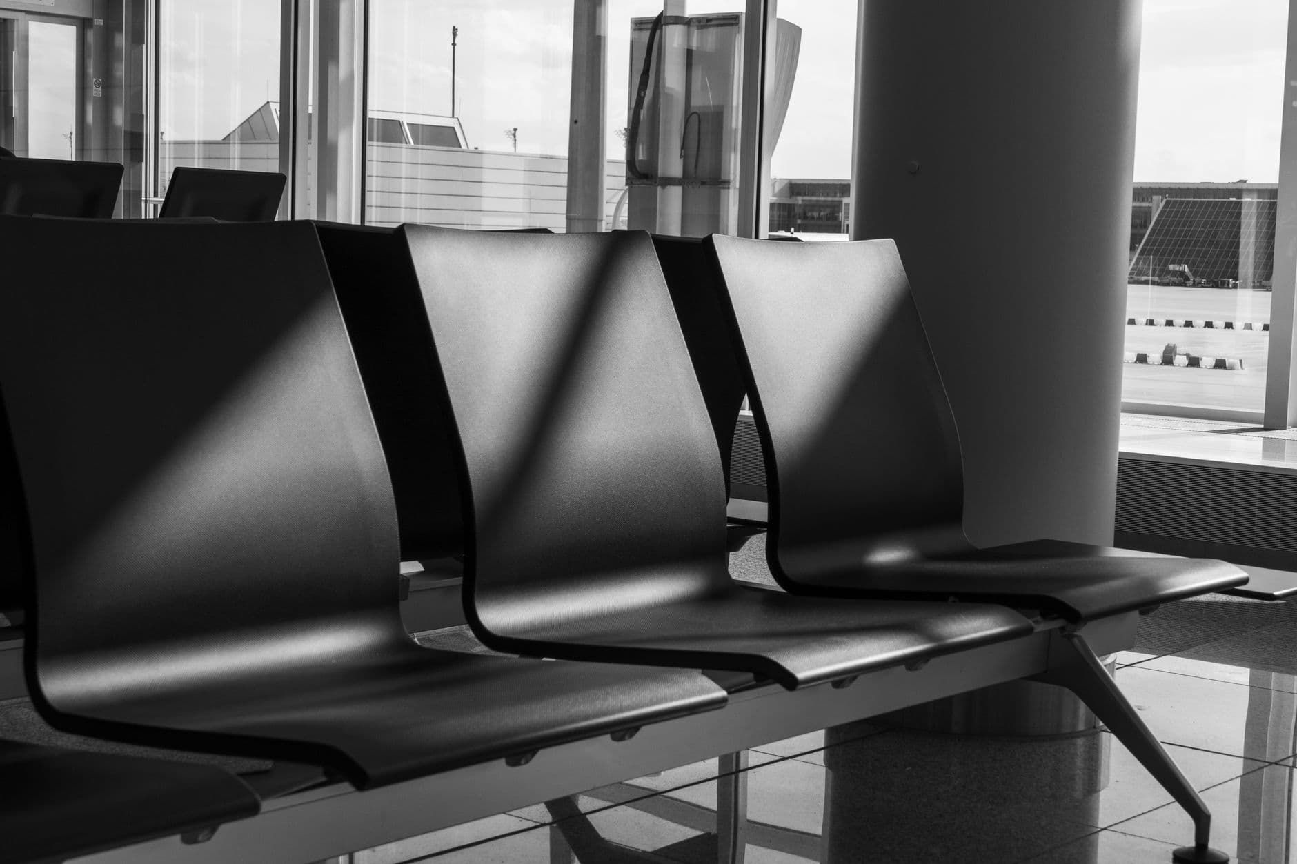 United Club ORD Concourse C quiet work pods