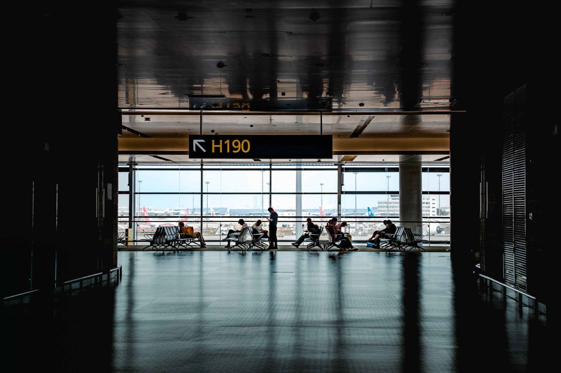 United Club IAH Terminal C work area